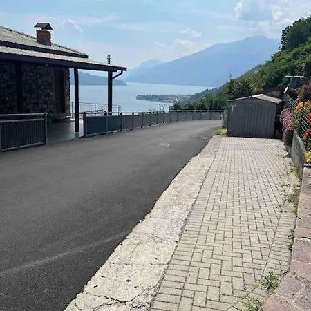 Amazing Terrace On Daire